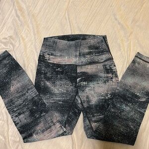 lululemon athletica Black and Gray Patterned High-Rise Leggings